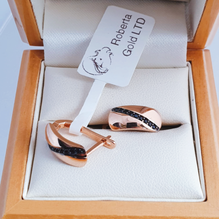 Earrings with black zirconia stones