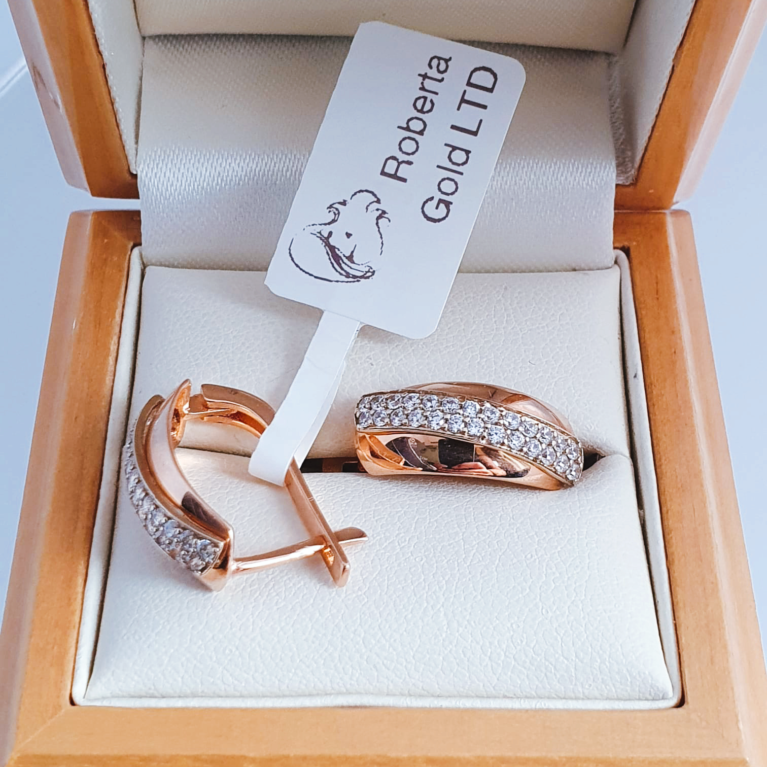 Gold earrings with white zirconia