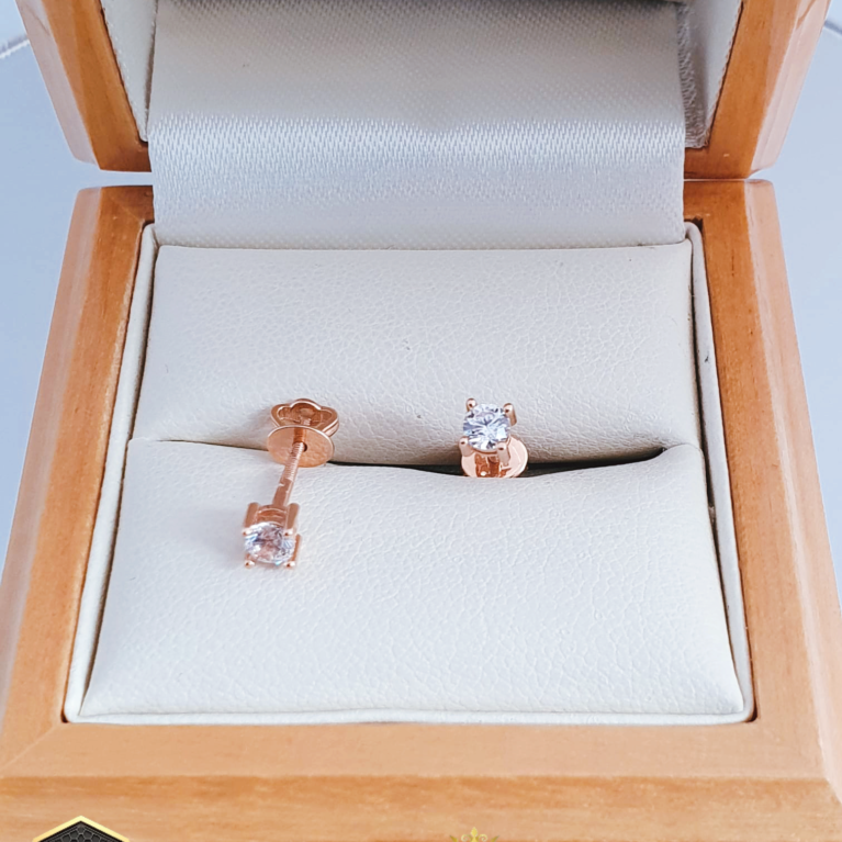 Golden Stud earrings with zirconia