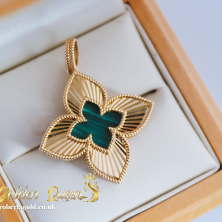 Yellow gold clover leaf