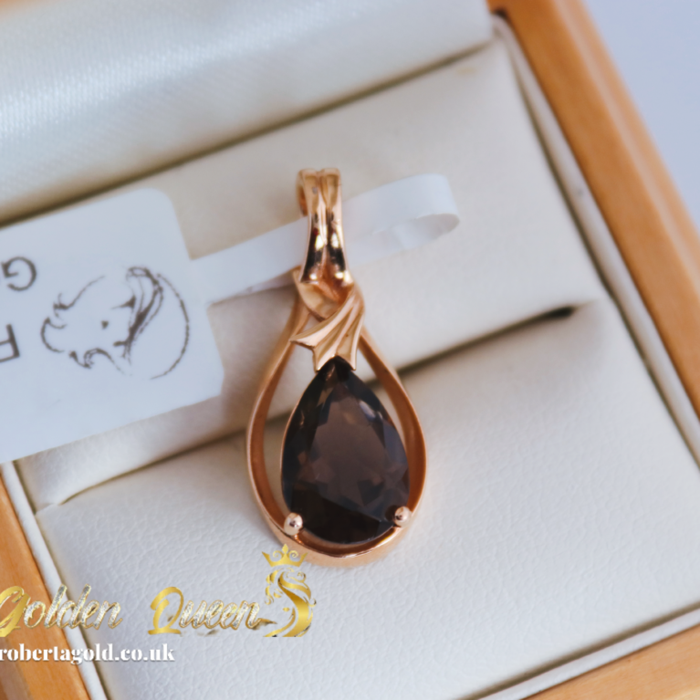 Pendant with smoky quartz stone