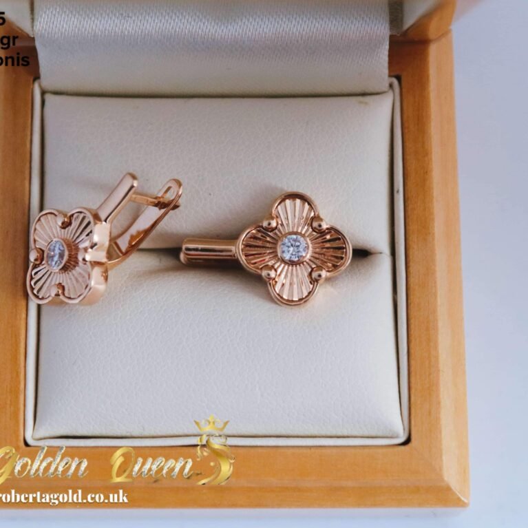 Earrings with zirconia